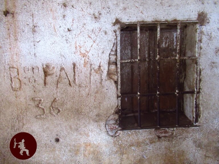 Fortín y grafitis – Los Pedroches (Córdoba)